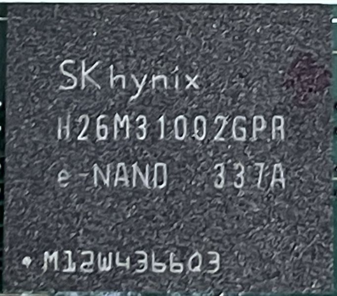 File:SK-Hynix-H26M31002GPR.jpg